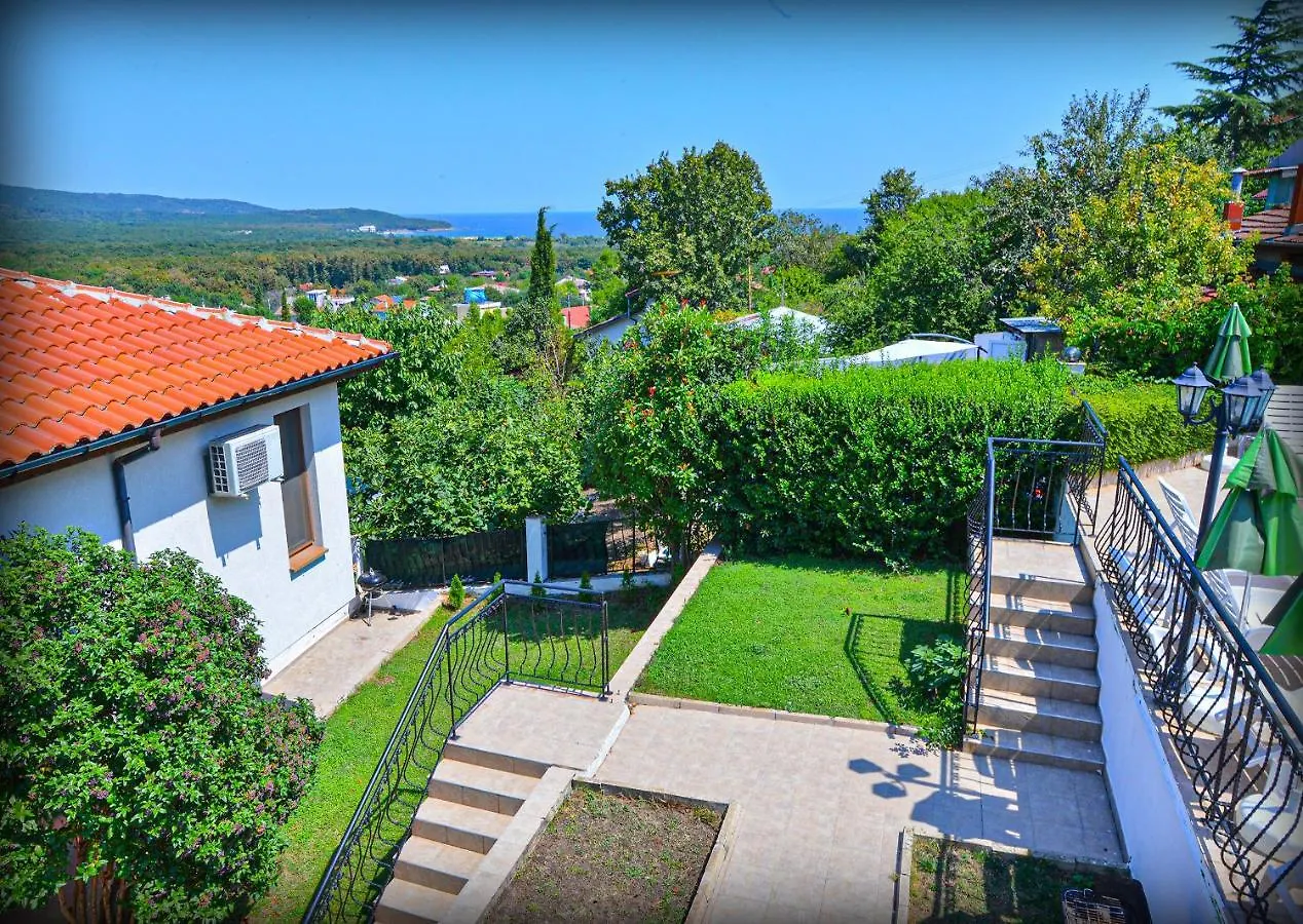 Villa Aspen Guest House Primorsko
